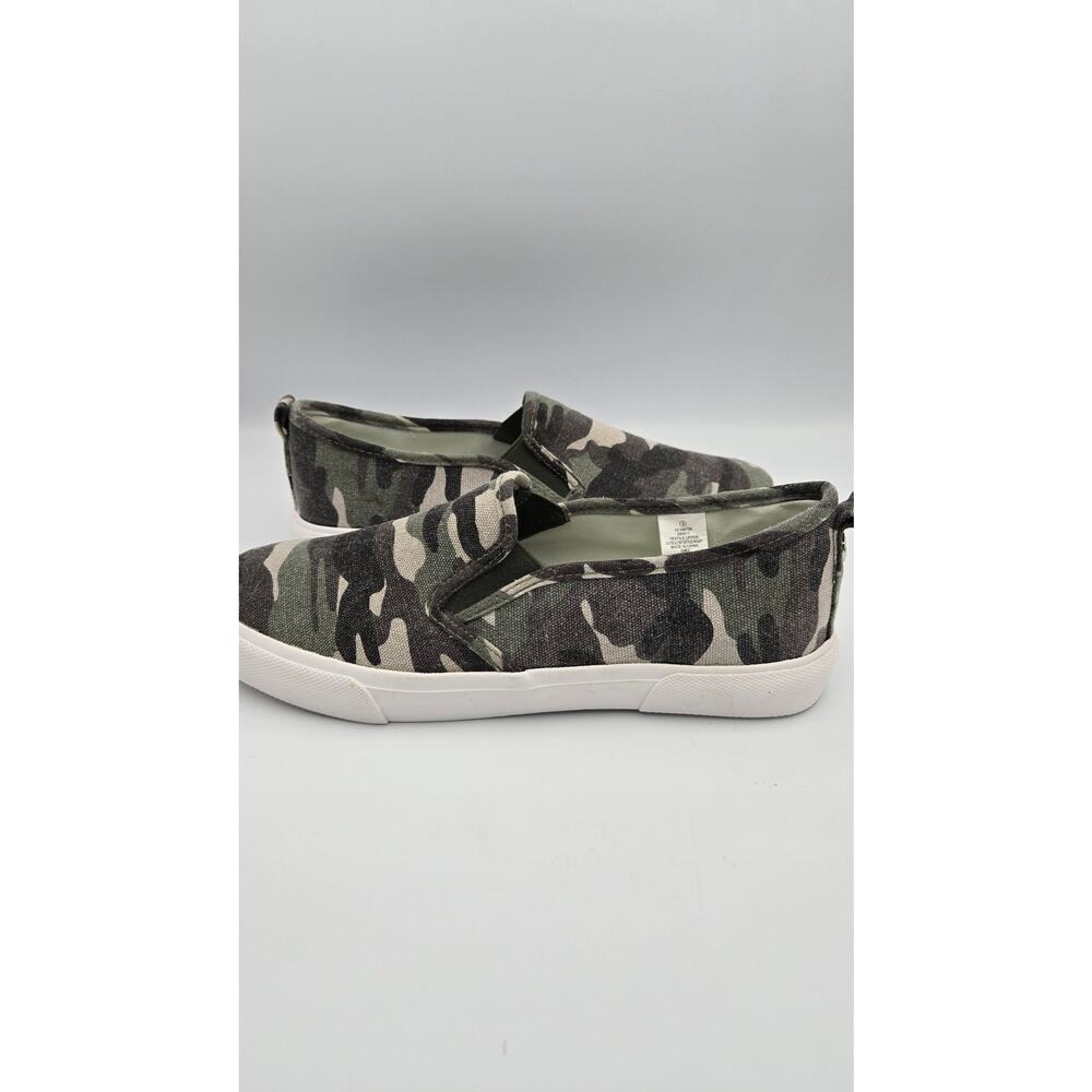 Tommy Bahama Camo slip on sneakers, Size 9 - Picture 4 of 8